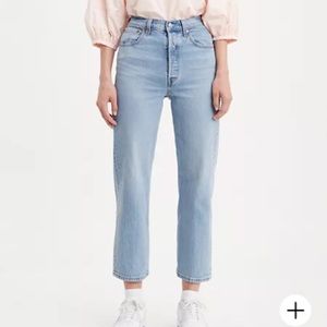 Levi’s ribcage straight ankle jeans